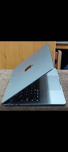 MacBook Air M2 2022 16GB 512GB 13.6" Display CTO Model A2681 5