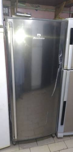 dowlance vertical freezer ok condition