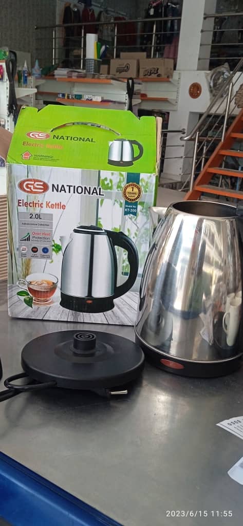 Electric Kettle Stainless Steel 2.0L Automatic shutoff 1 year warranty 1