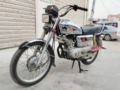 Honda bike CG 125 model 2018 for sale