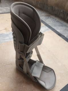 Splint for Ankle and Foot. Conwell company (Ankle boot)