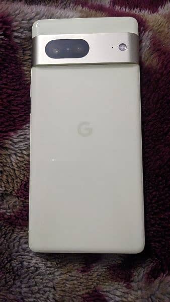 Google pixel 7 box pack only two months used. 6