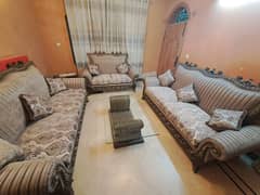 8 Seater Sofa With Lush Condition 0