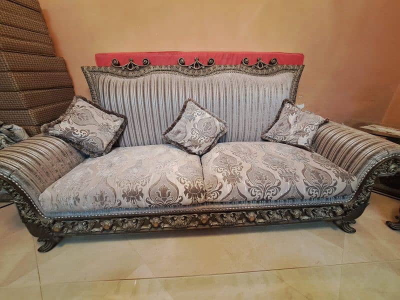8 Seater Sofa With Lush Condition 1