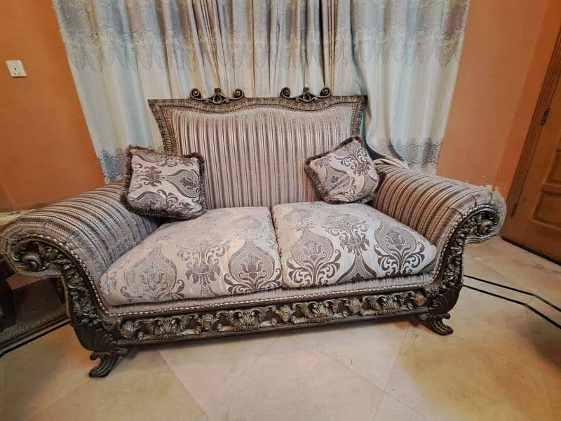 8 Seater Sofa With Lush Condition 7