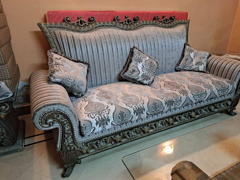 8 Seater Sofa With Lush Condition 11
