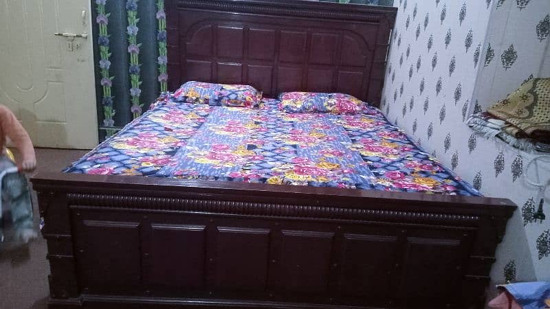 king size double bed 1