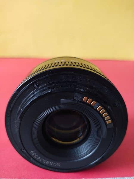 50mm Canon lens 1