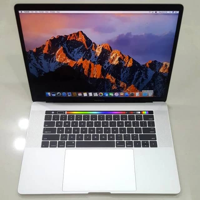 Apple MacBook Pro  2016 Core i7 16/512 1