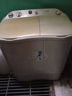 Haier Semi Automatic washing & spiner 2 in 1,