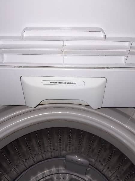 Fully Automatic Washing and dryer machine 10