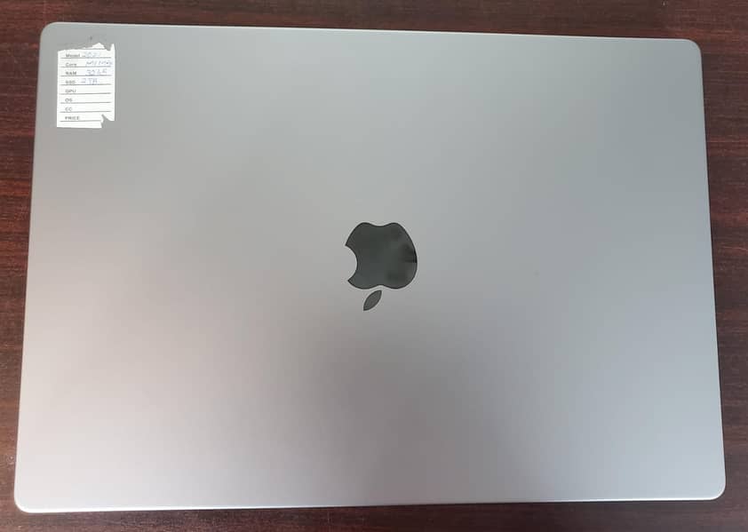 Macbook Pro M1 Max CTO 32gb Ram , 2Tb ssd top line model 4
