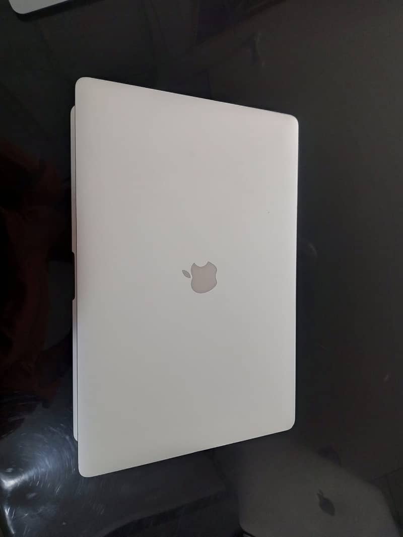 apple macbook pro 2019 core i7 16/1tb 1