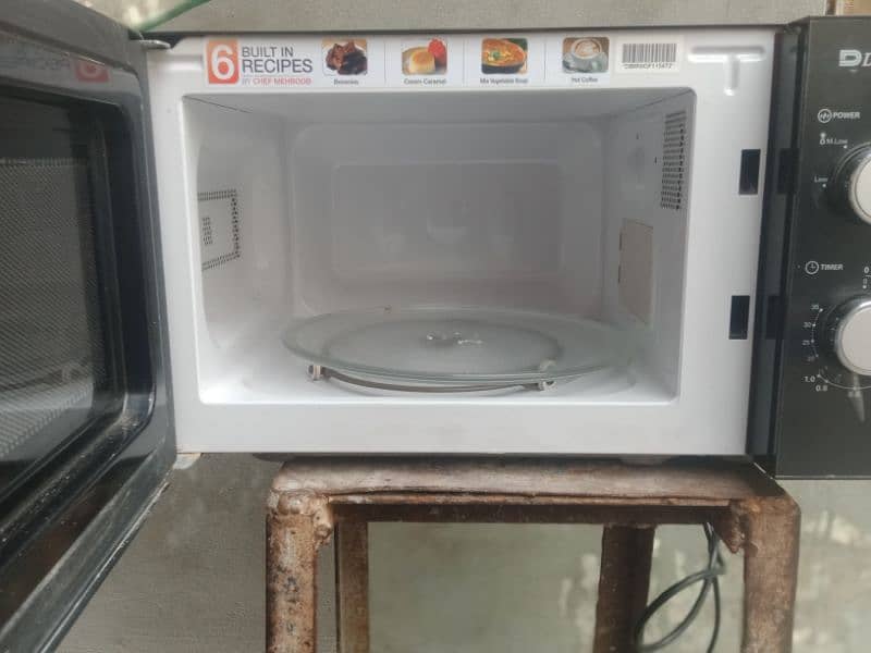 Dawlance Microwave Oven For Sale 11