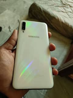 Samsung A50