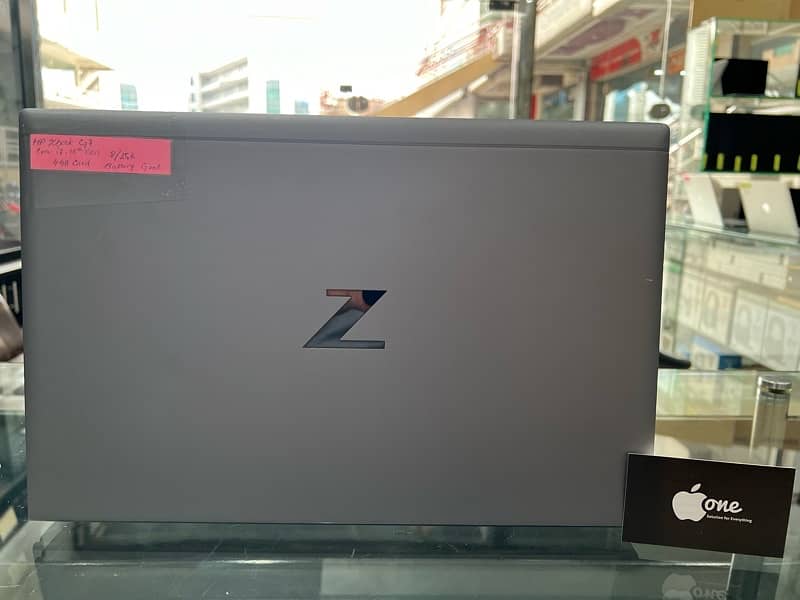 HP ZBook Firefly 15 G7 i7 10th 16/256GB Quadro 4GB Card 0