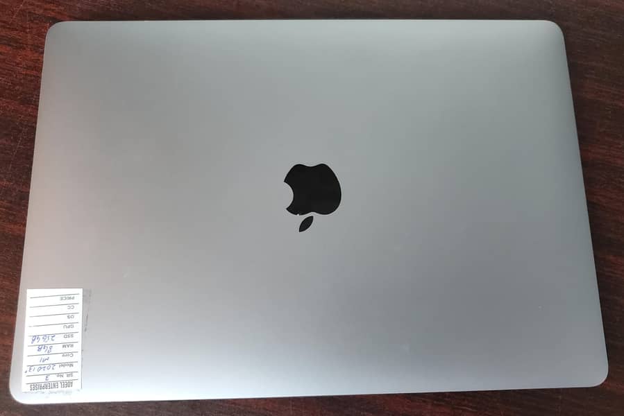 Macbook Pro M1, 2020, 8/256 1