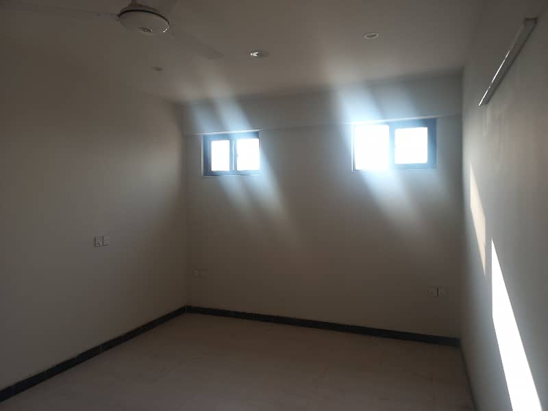 Flat For Sale Ghouri Twon Kalama Chock Phase 4a 2