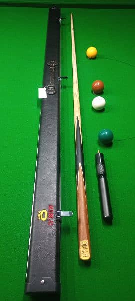Snooker cue OMIN Victory model single piece cue available for sale. 2