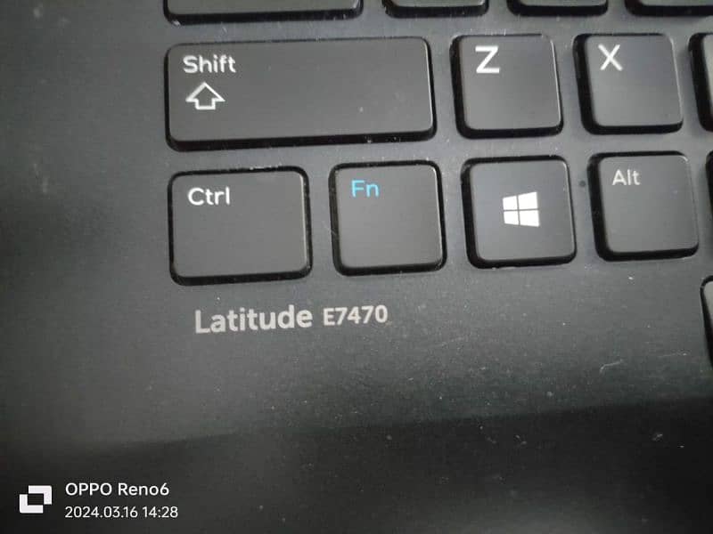 Dell Laptop Latitude 2