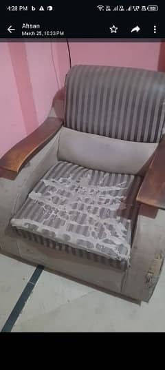 I want to sell my 5 seater sofa set 0