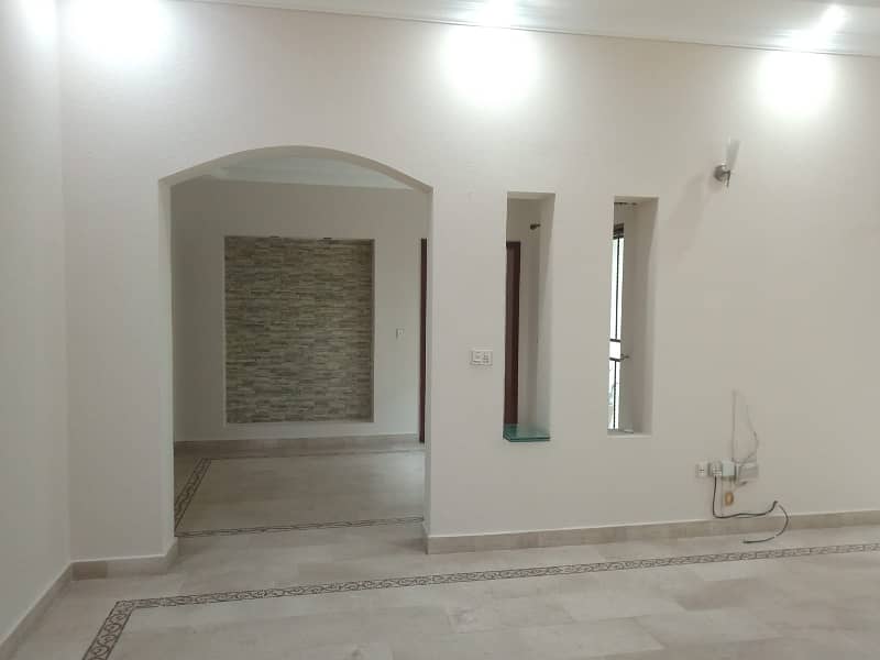 1 Kanal Modern Design Like a new House Available for Rent in AA Block Phase 4 DHA Lahore 5