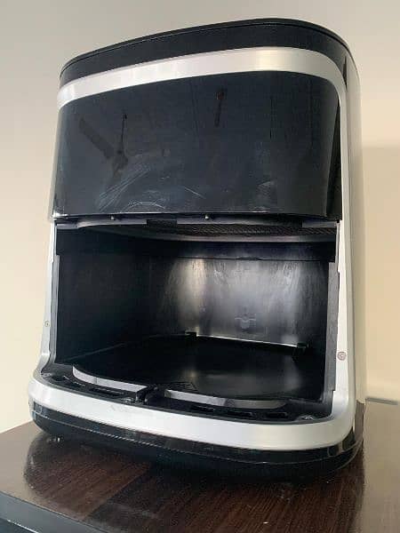 Air Fryer WF-5257 -Westpoint digital air fryer in great condition 2