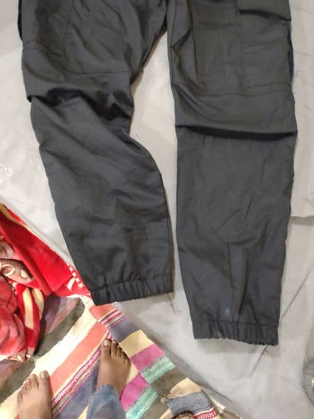 cargo trousers 10