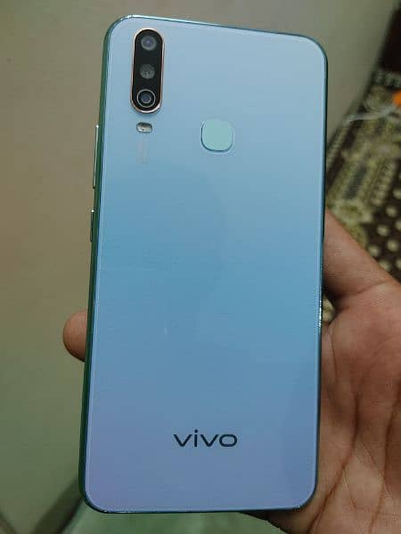 vivo y17 fingerprint lush condition(8/256) 1