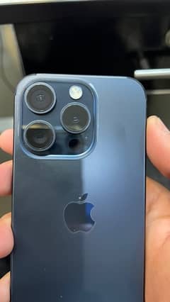 Iphone 15 pro Blue Titanium 0