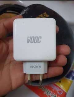 realmi vooc charger 100% genuine. Full add read
