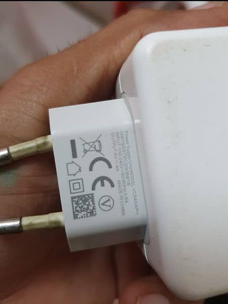 realmi vooc charger 100% genuine. Full add read 2