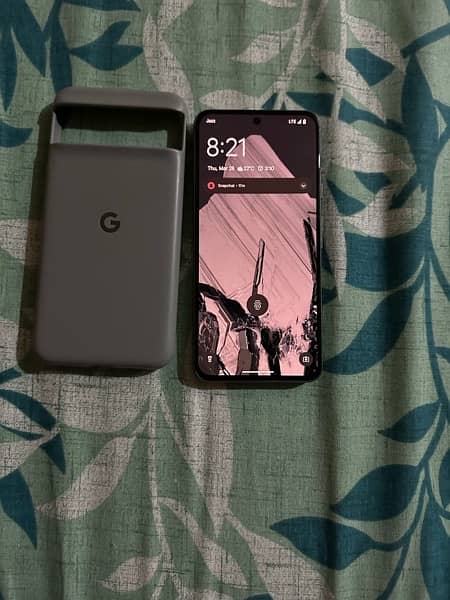 pixel 8 Hazel PTA approved with official case and charger 2