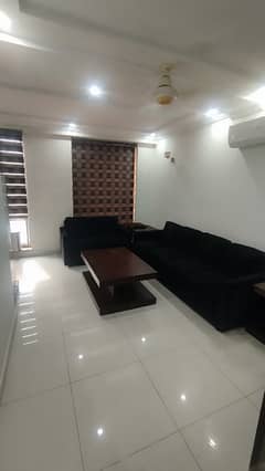 1 BED FULLY LUXURY AND FULLY FURNISH IDEAL LOCATION EXCELLENT FLAT FOR RENT IN BAHRIA TOWN LAHORE 0