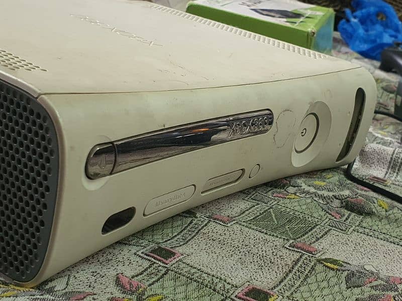 XBOX 360 without Controller. [Display Issue] 2