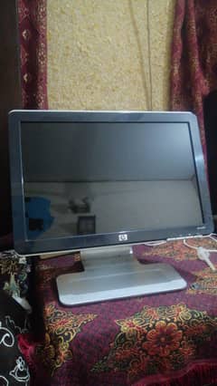 Urgent sale Hp 17 inch flat lcd monitor 0