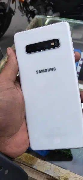 Samsung S10Plus 8/128 GB 0