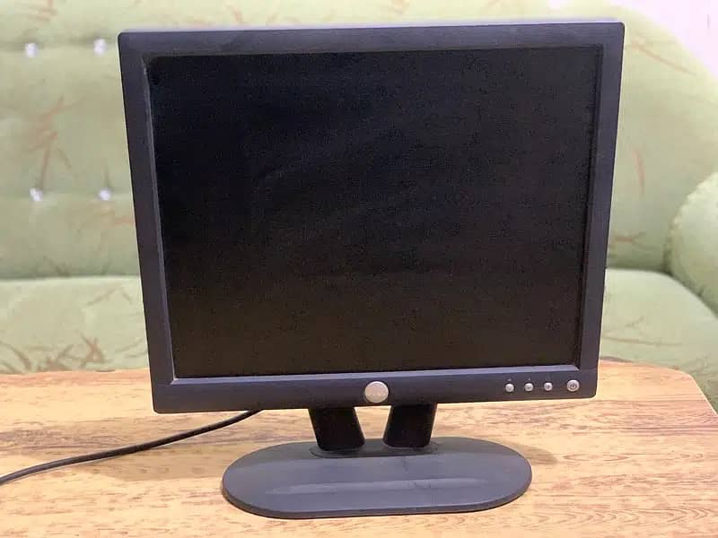 Samsung 19'' and Dell 16'' LED for sale 7