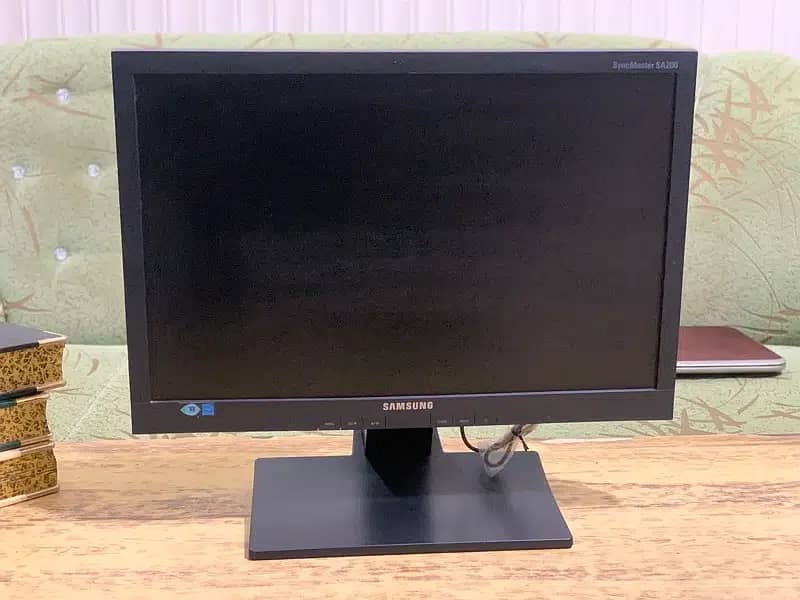 Samsung 19'' and Dell 16'' LED for sale 8