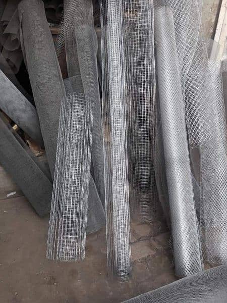 chain link fence razor wire barbed wire security mesh jali pipe 12