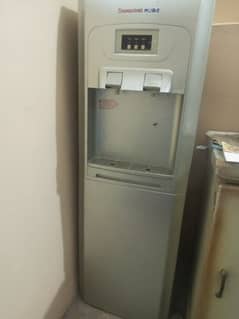 water dispenser with Refrigerator