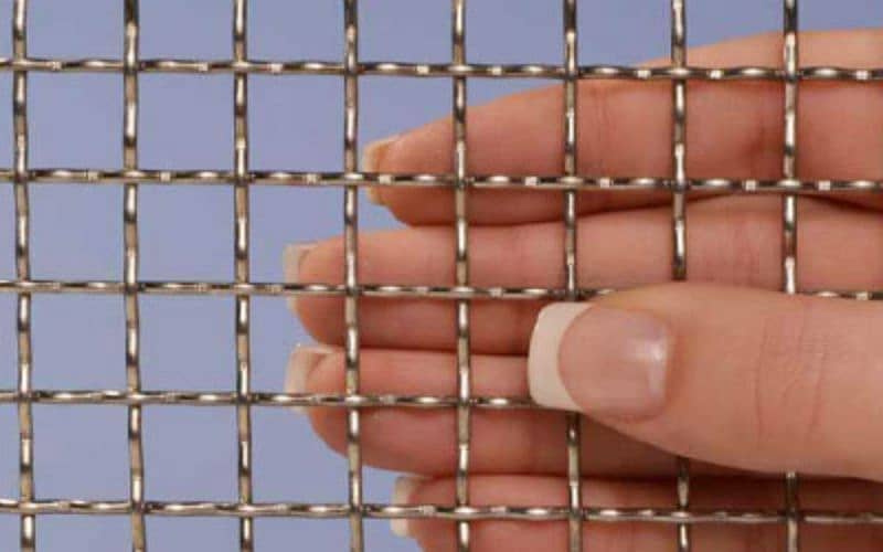 Razor wire Barbed wire Mesh Security fence Chain link fence pipe jali 16