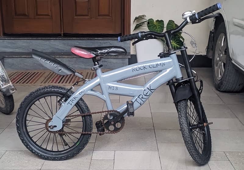 brand new bicycle for kids 16 inch 0