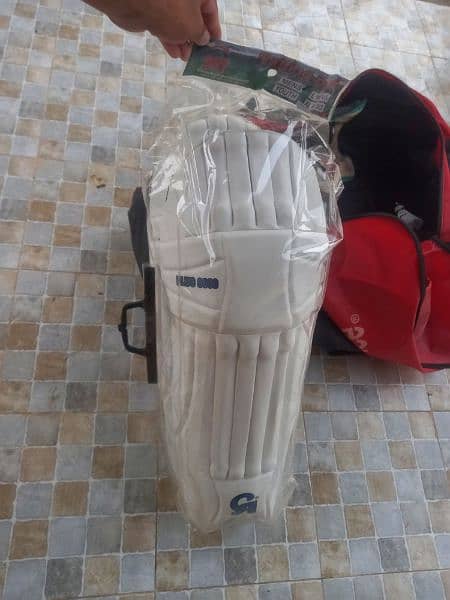 full Cricket Kit with Free Cricket Bat. 4