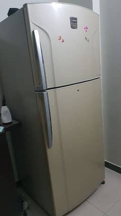 Toshiba jumbo Size Refrigerator