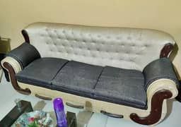 5 seater sofa set for sale, brown and light gold color.
