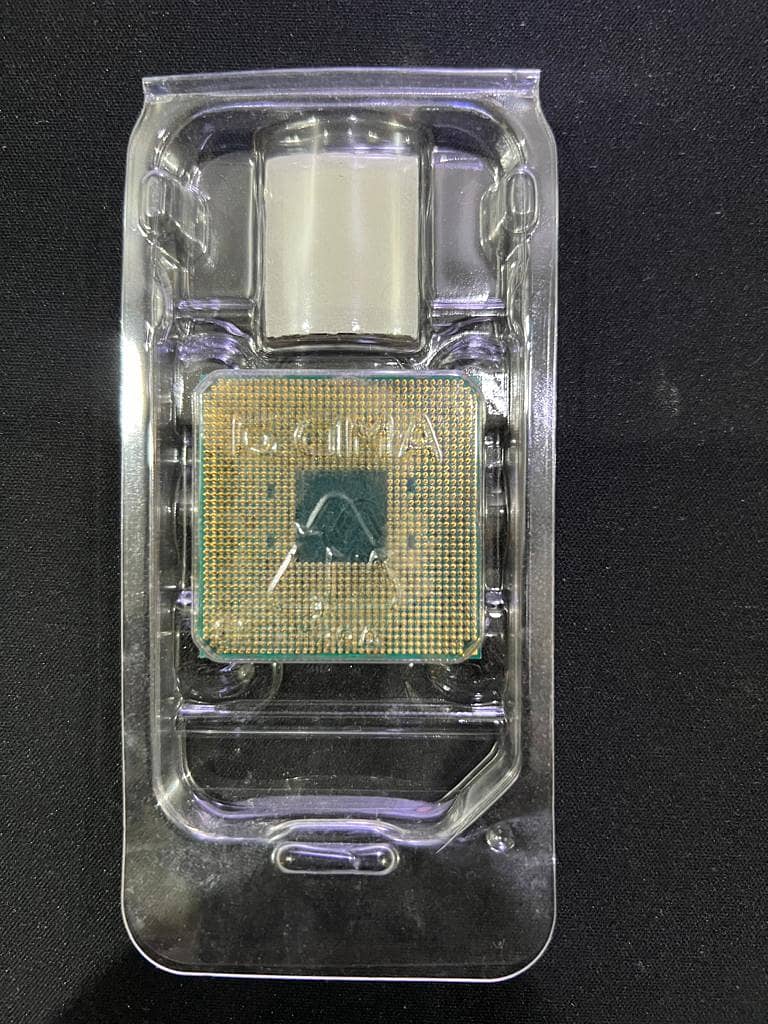 AMD Ryzen 2600 WITH ORIGNAL WRAITH STEALTH COOLER AM4 1