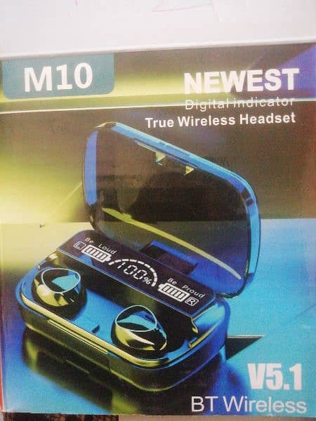 m10 the wireless headest 2