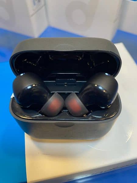 SoundcoreAir 2 Earbuds 1