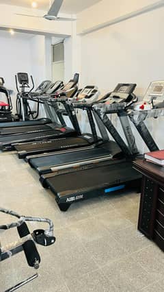 Treadmills/Running Machine/Electronic Treadmills/RUNNING/COMMERCIAL